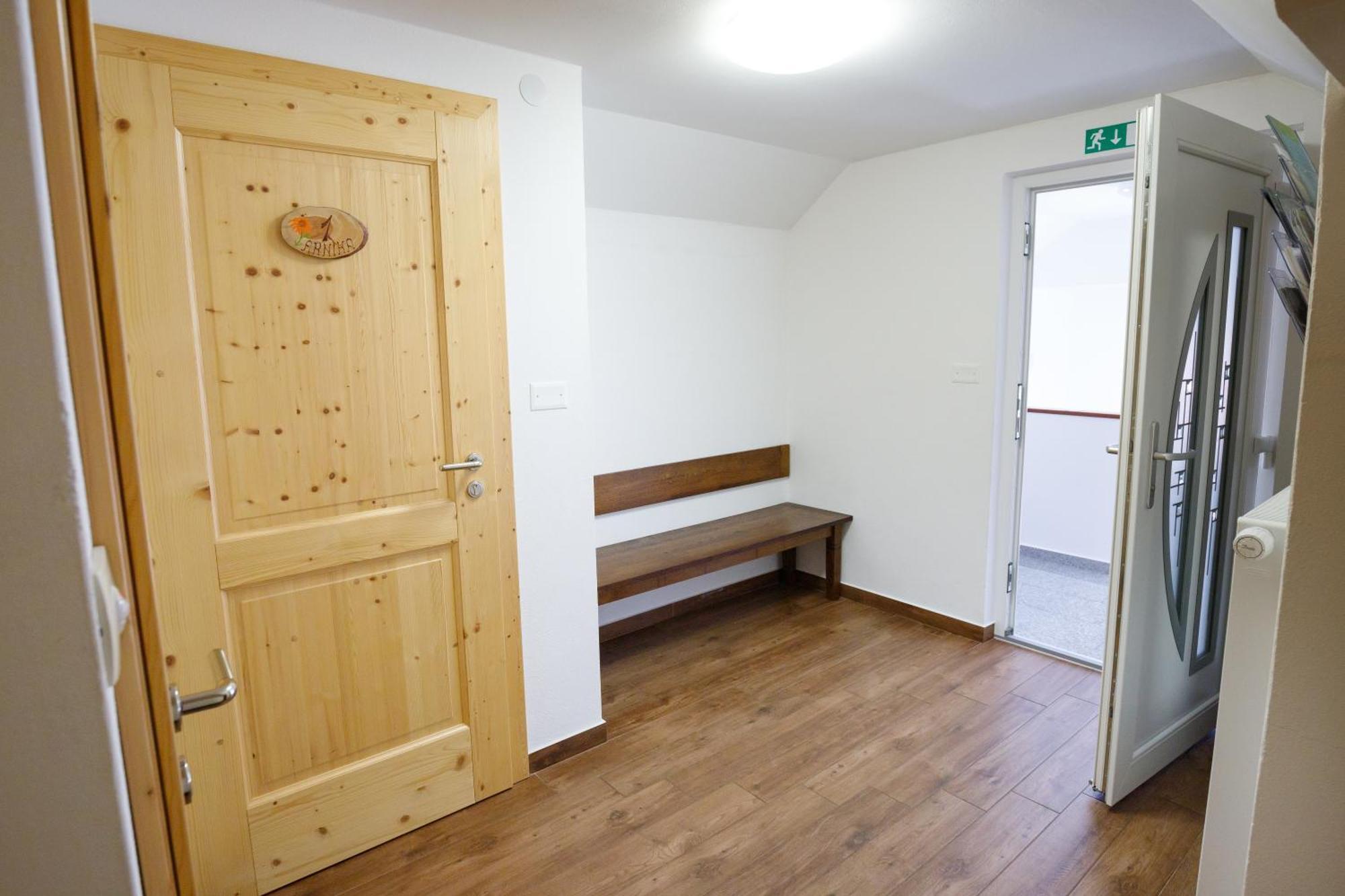 Appartement Kmetija Na Cendavs à Cerkno Extérieur photo